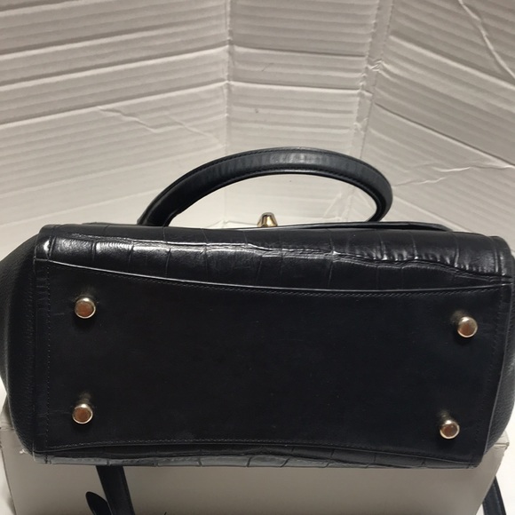 Coach pebble/croc embossed leather bag with double straps with gold tone hardwar - Picture 5 of 7